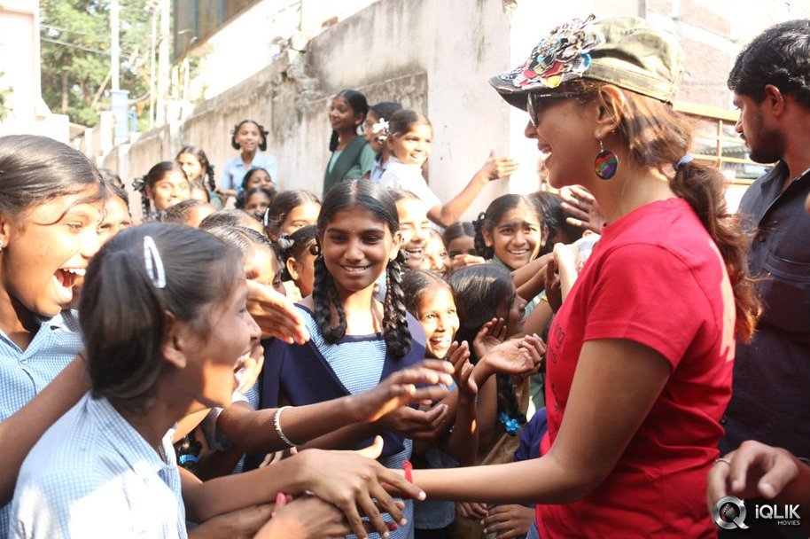 Lakshmi-Manchu-Joins-Swachh-Bharath-Campaign-in-Film-Nagar